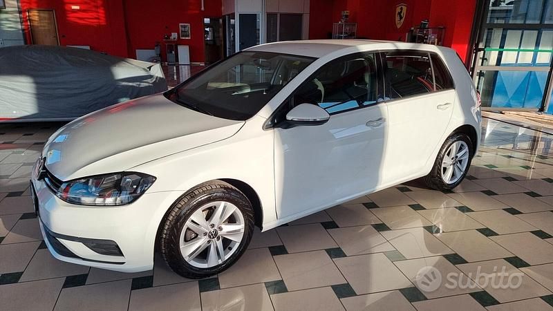 Usata VW Golf Trendline 90 CV (66 kW) 2017 Bianco Berlina