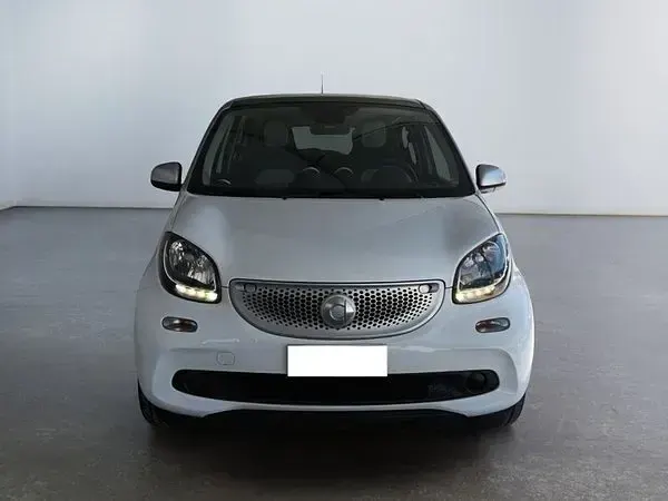 Usata Smart ForFour Passion 71 CV (52 kW) 2015 Utilitaria