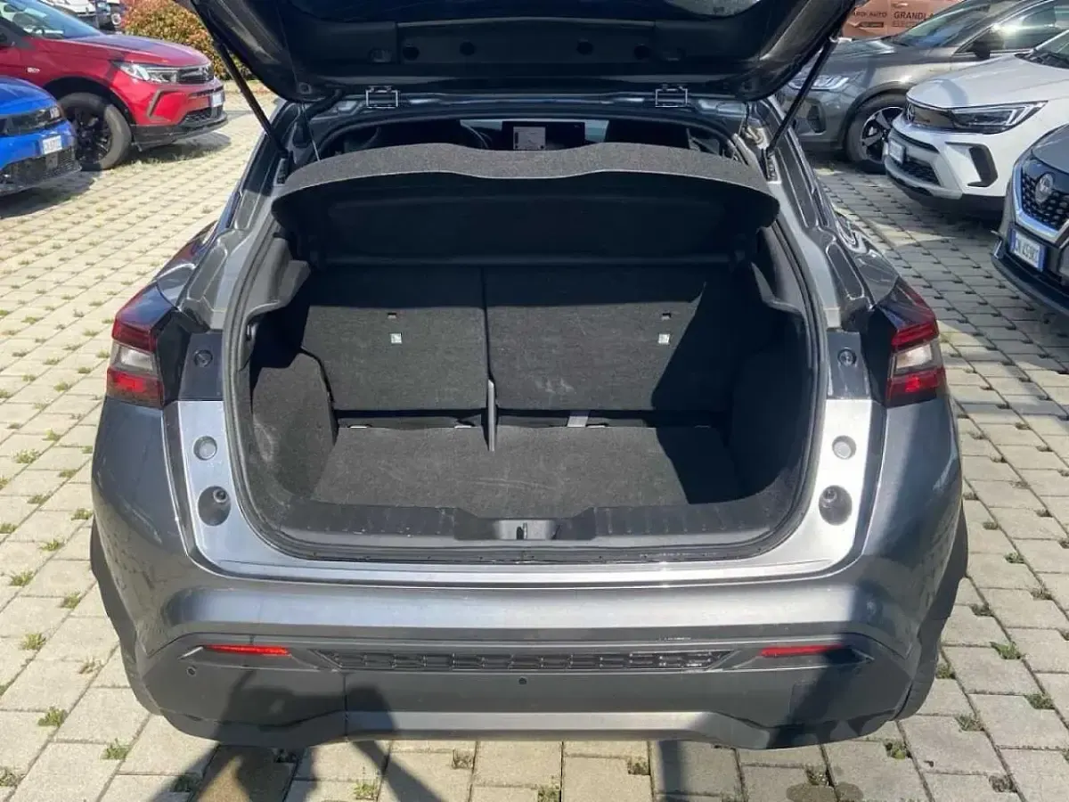 Usata Nissan Juke N-Connecta 114 CV (83 kW) 2025 Grigio SUV