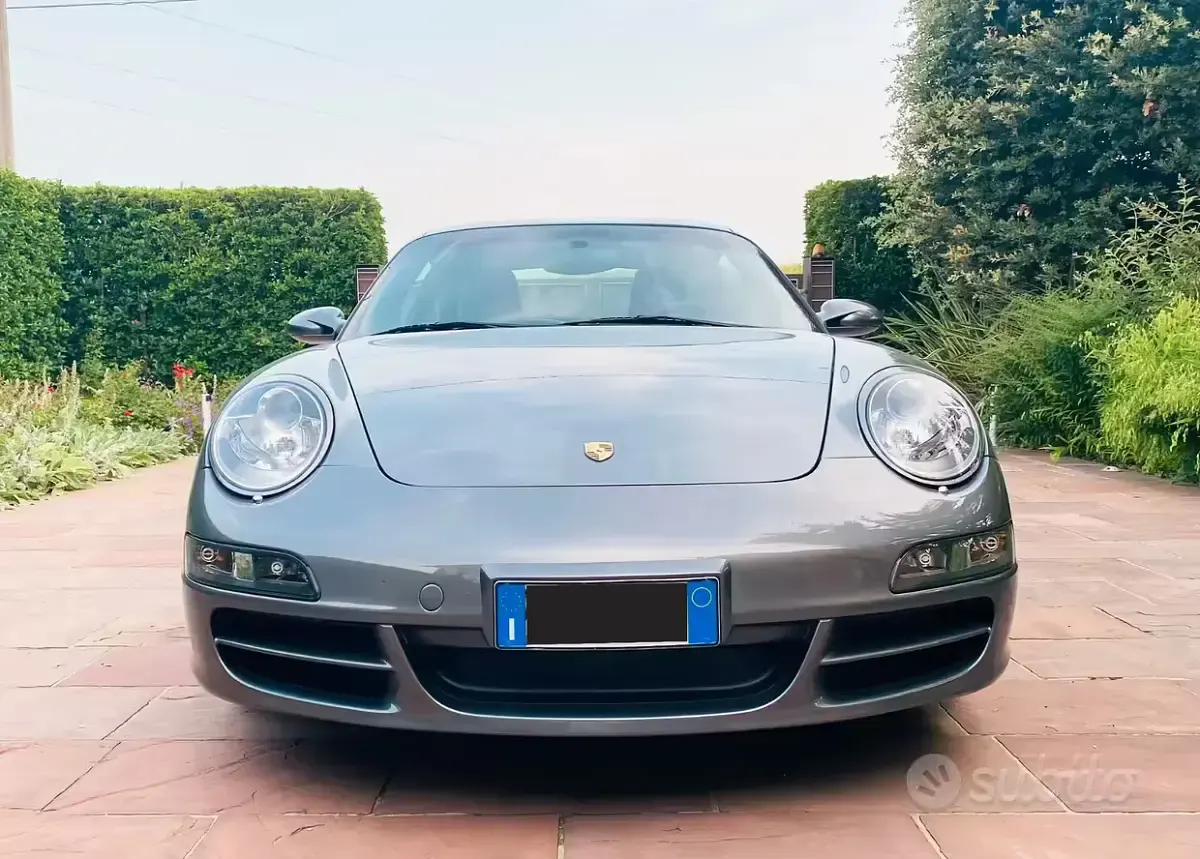 Usata Porsche 997 355 CV (261 kW) 2006 Grigio Coupé