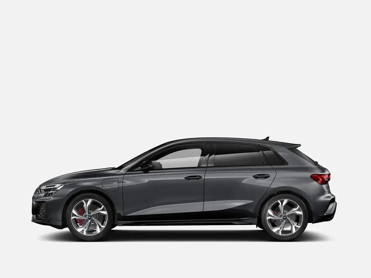 Nuova Audi A3 S-Line 272 CV (200 kW) 2025 Grigio daytona perla
