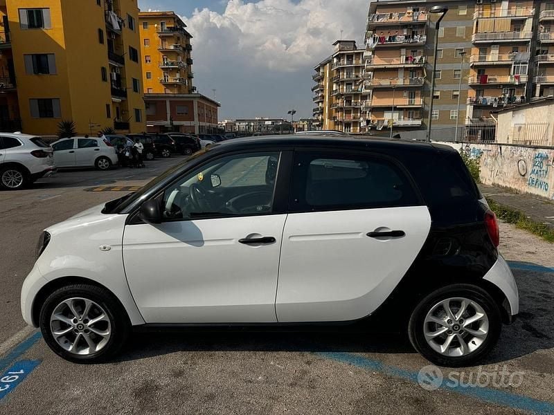 Usata Smart ForFour Prime 71 CV (52 kW) 2018 Bianco Utilitaria