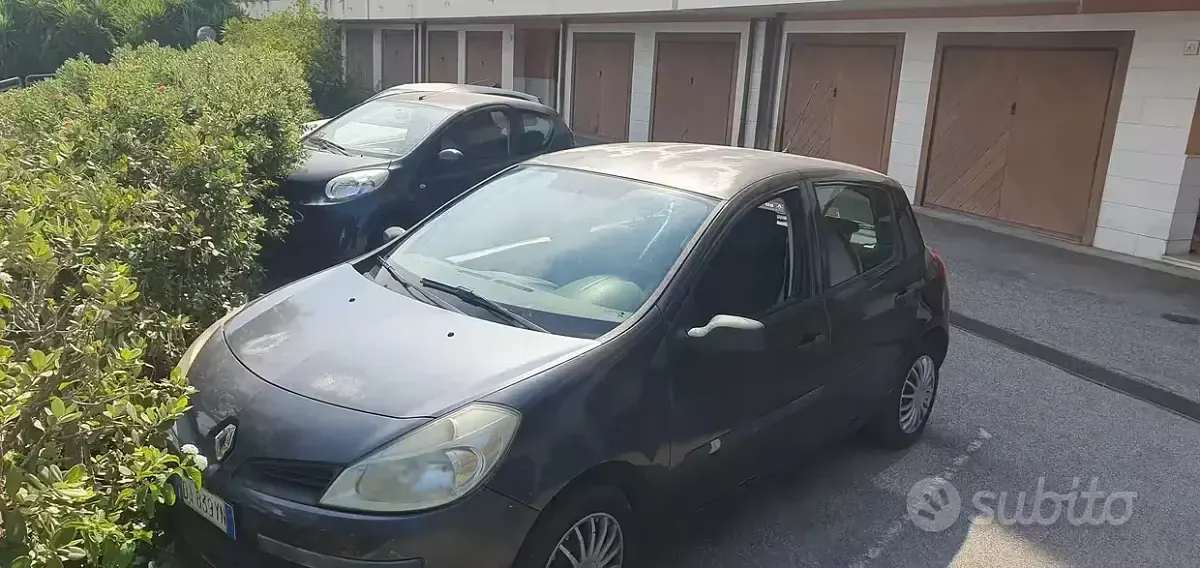 Usata Renault Clio 58 CV (42 kW) 2006 Nero Utilitaria
