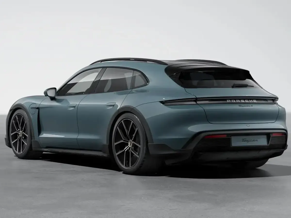 Nuova Porsche Taycan Cross Turismo 300 kW (408 CV) 2026 Pale blue metallizzato