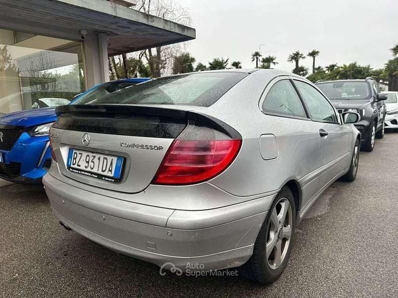 Usata Mercedes C63 AMG AMG 163 CV (119 kW) 2002 Gray Coupé