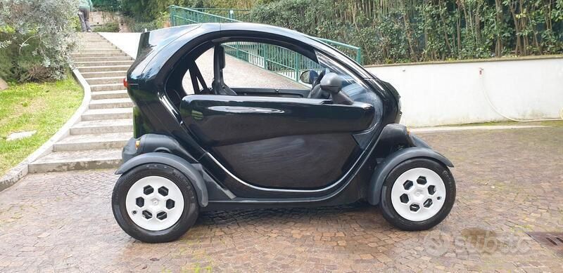 Usata Renault Twizy 12 kW (17 CV) 2016 Nero Utilitaria