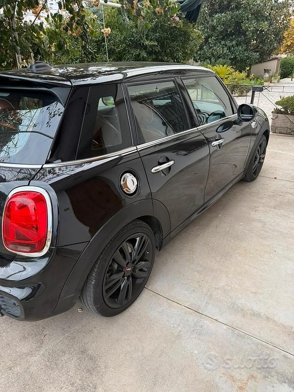 Usata Mini Cooper S 2018 Nero Utilitaria
