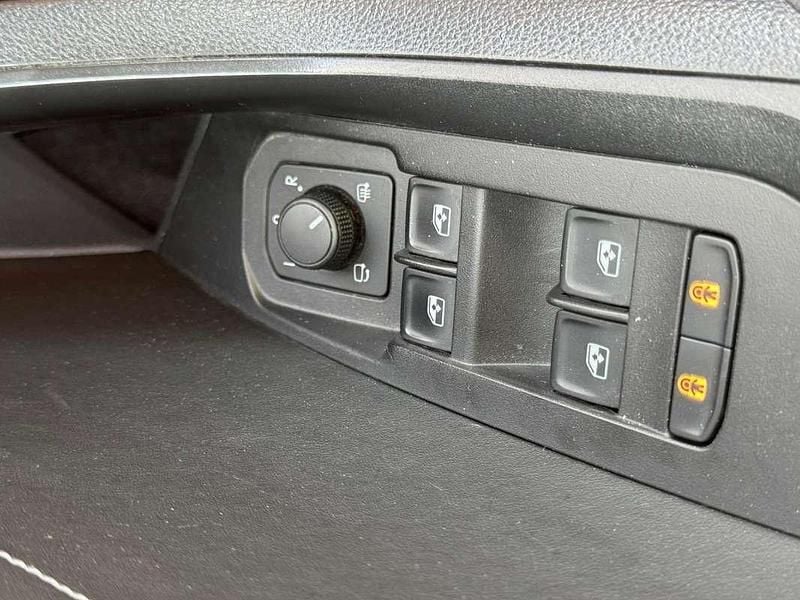 Grigio Usata 2024 Skoda Kodiaq Executive SUV | 29.000 € (Super prezzo) - Immagine 1/4