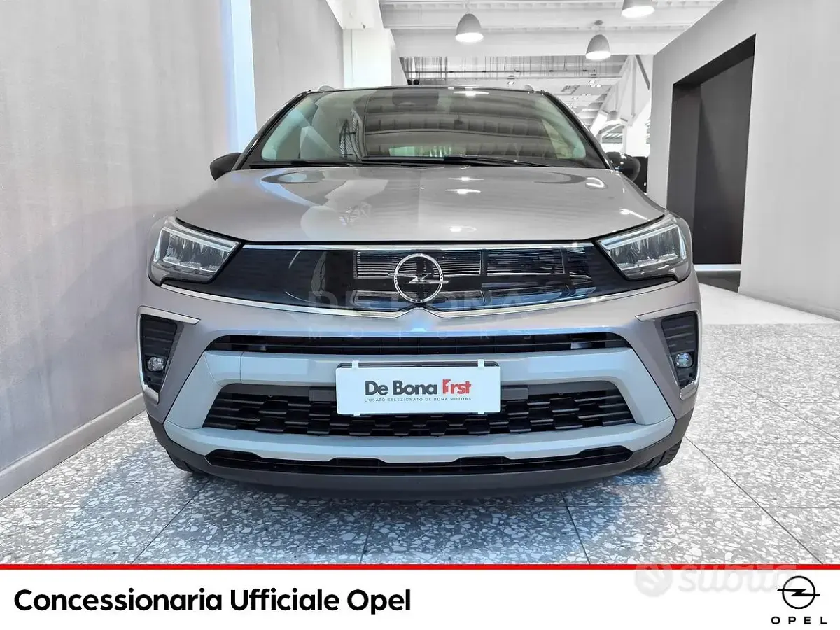 Usata Opel Crossland Elegance 110 CV (80 kW) 2022 Grigio SUV