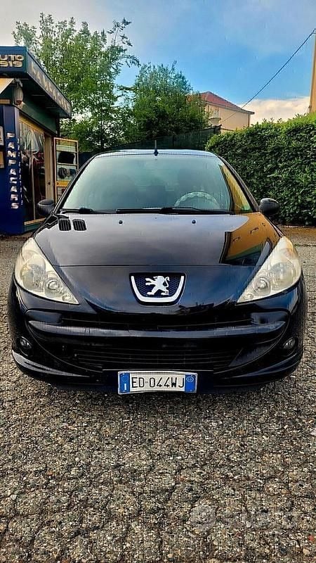 Usata Peugeot 206 60 CV (44 kW) 2011 Nero Berlina
