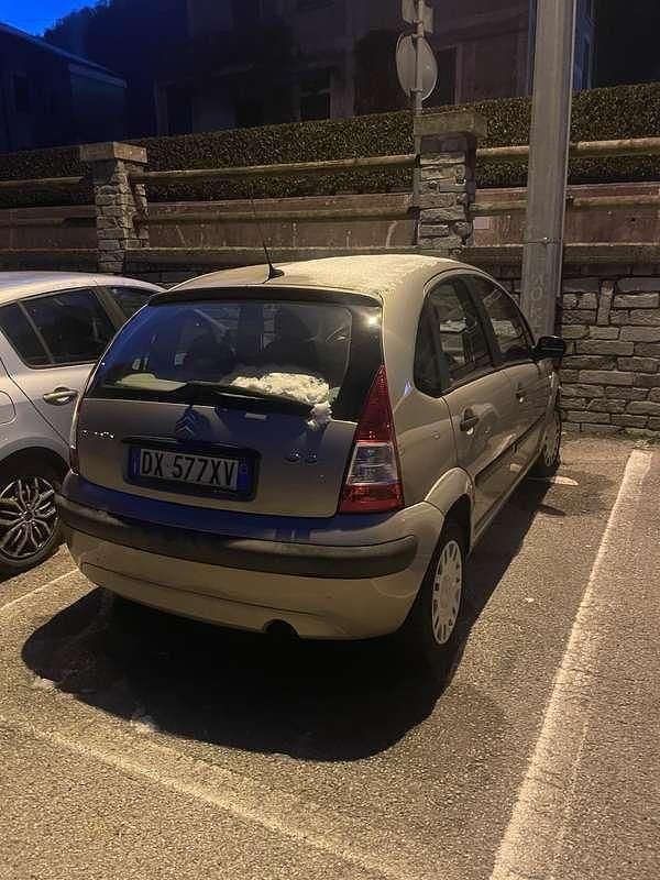 Usata 2009 Citroën C3 Exclusive Tre volumi | 1000 € (Super prezzo) - Immagine 1/4