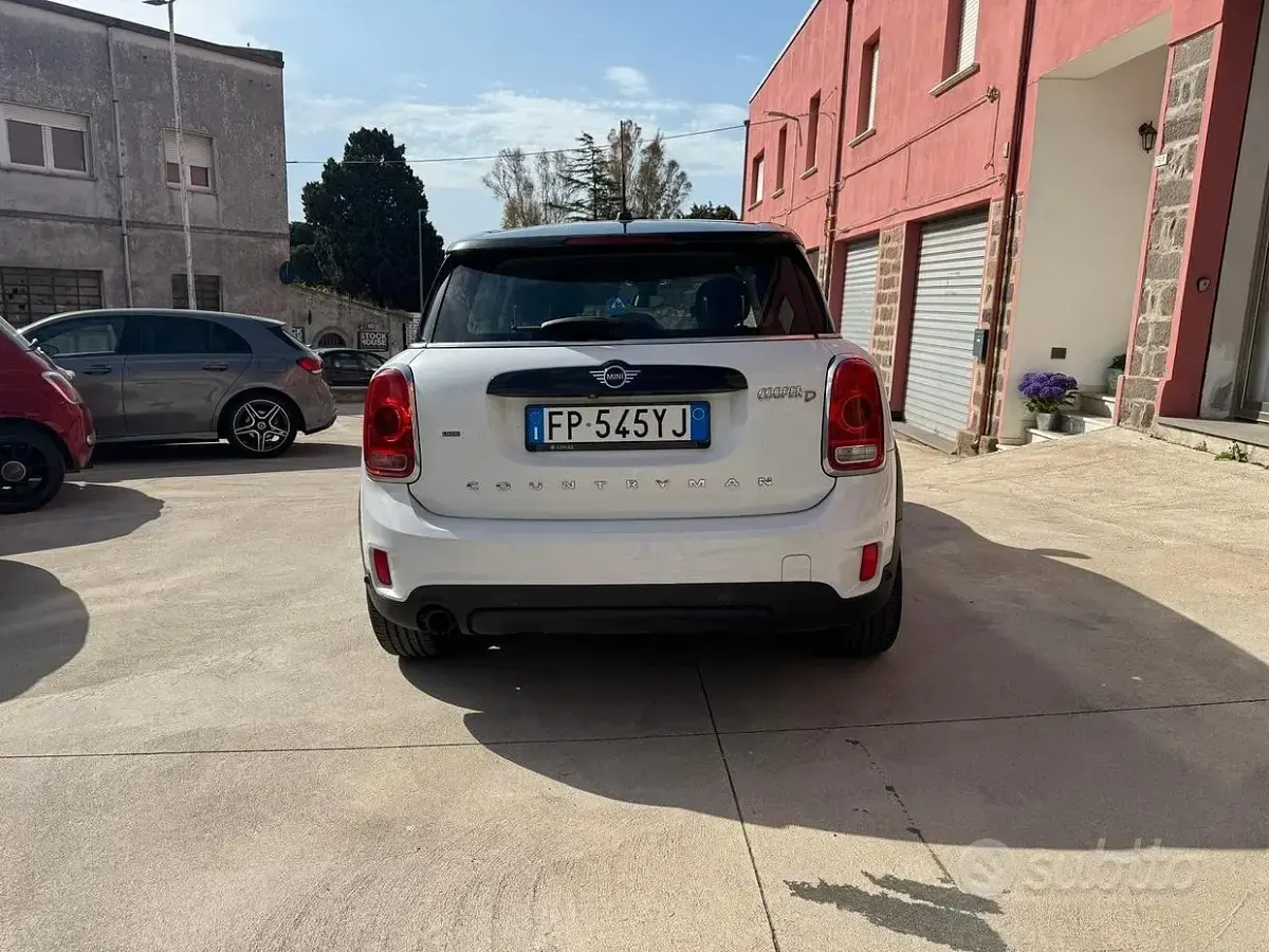 Usata Mini Cooper D Countryman Business 150 CV (110 kW) 2018 Bianco SUV