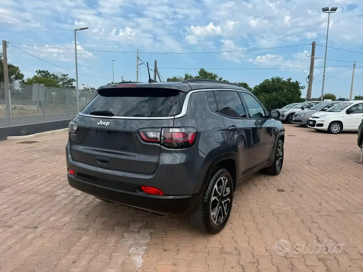 Usata Jeep Compass Limited 131 CV (96 kW) 2023 Grigio SUV