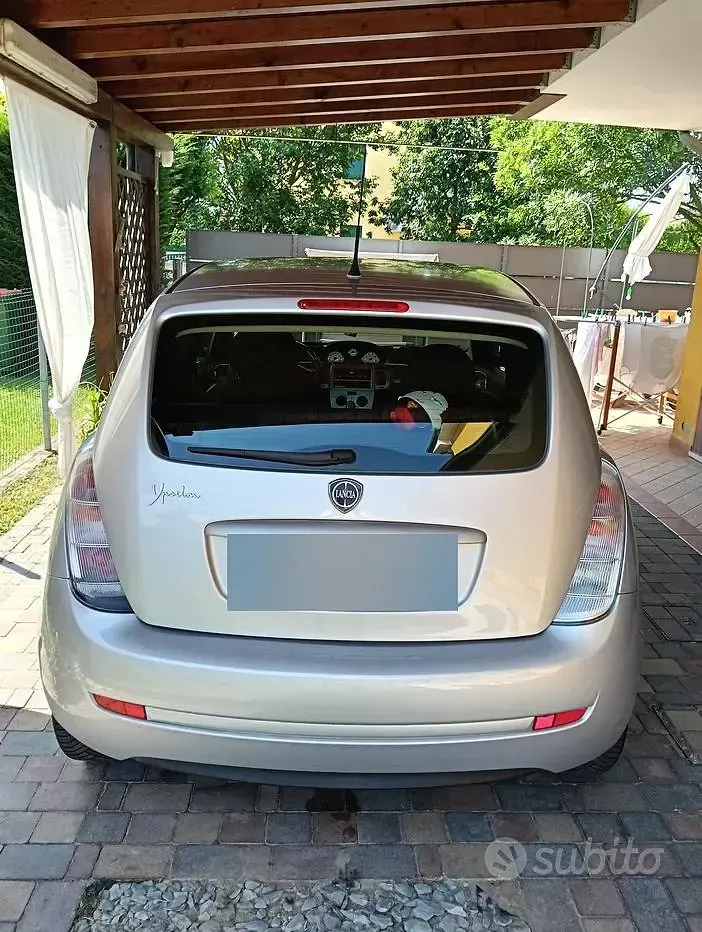Usata Lancia Ypsilon 77 CV (56 kW) 2009 Grigio Utilitaria