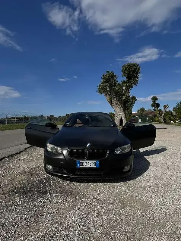 Usata BMW 325 218 CV (160 kW) 2006 Coupé