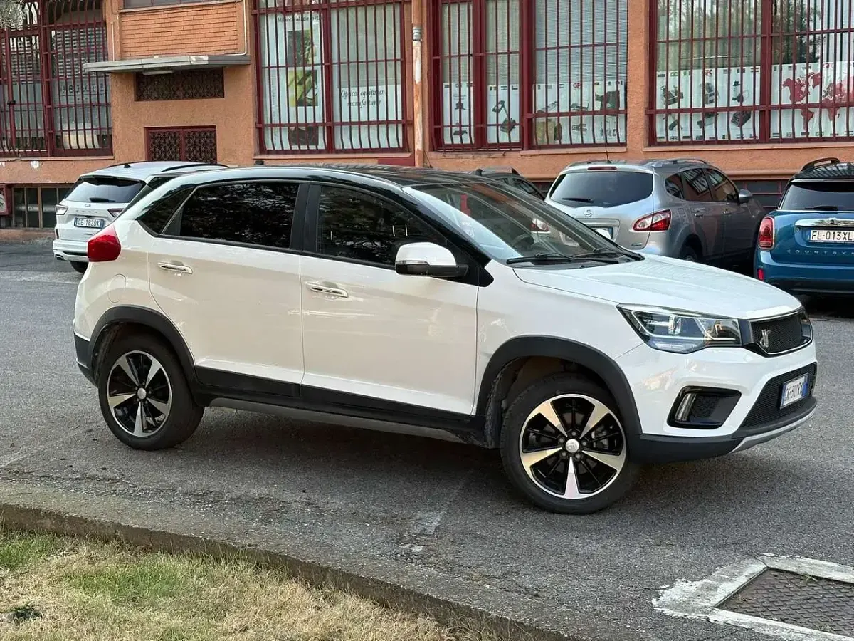 Usata DR DR 3.0 117 CV (86 kW) 2022 Bianco SUV