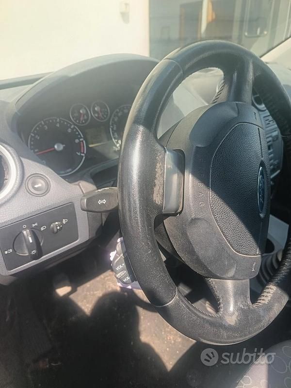Usata Ford Fiesta 2008 Nero Utilitaria