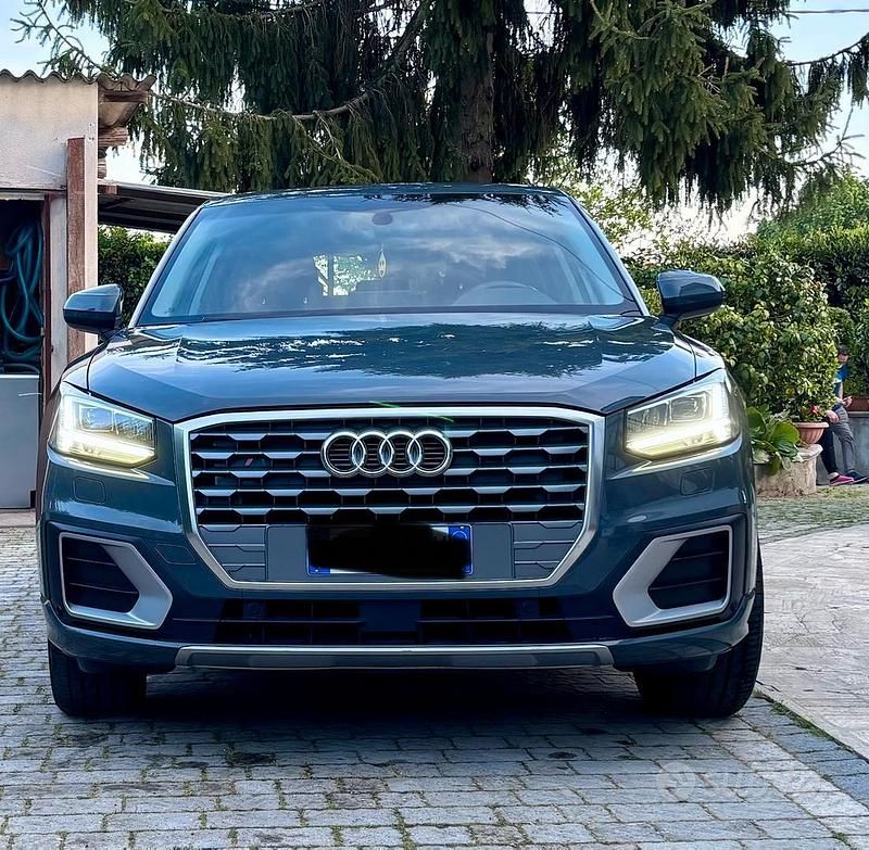 Usata Audi Q2 Sport 116 CV (85 kW) 2017 Grigio SUV