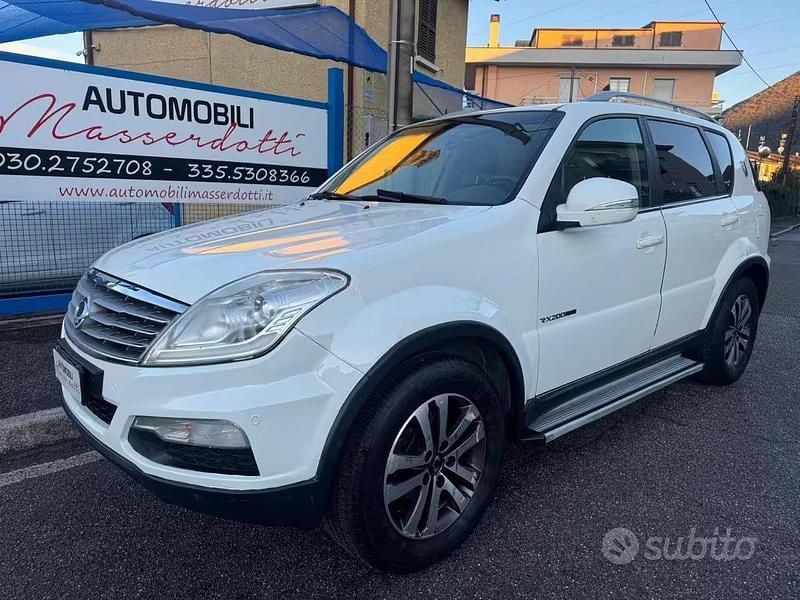 Usata Ssangyong (KGM) Rexton 155 CV (114 kW) 2014 Bianco pastello SUV