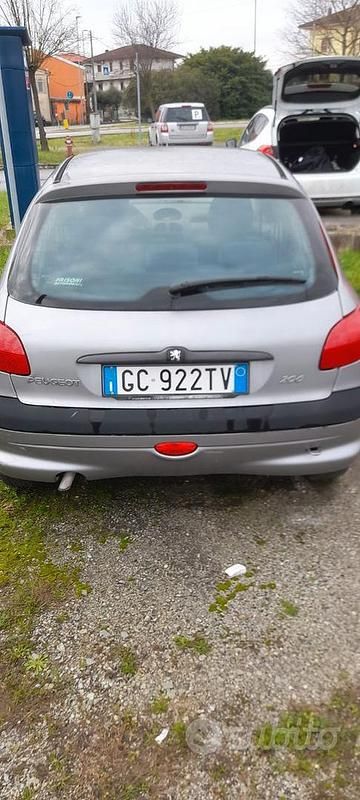 Usata Peugeot 206 2002 Grigio Berlina
