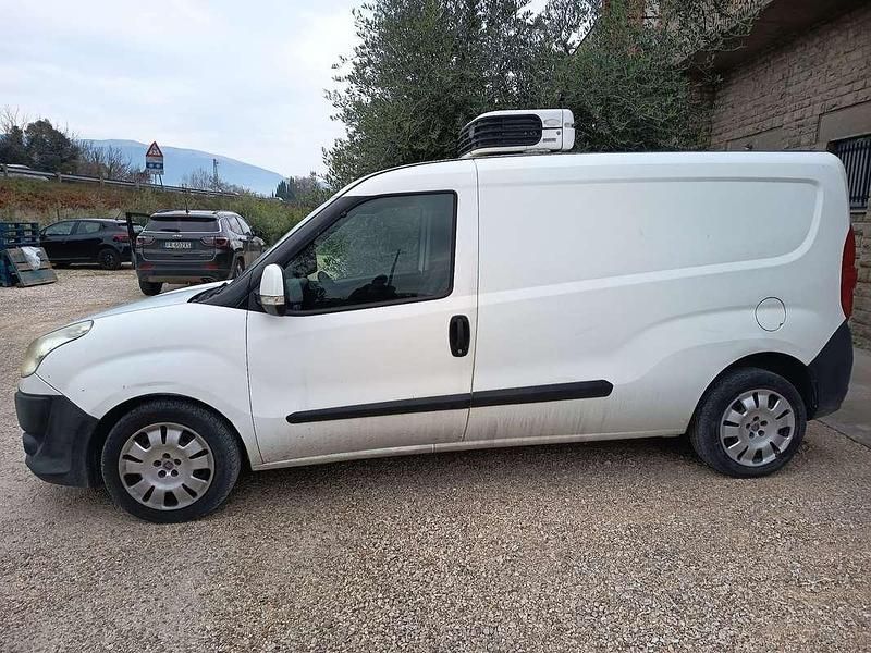 Usata Fiat Doblò 120 CV (88 kW) 2014 Bianco Monovolume