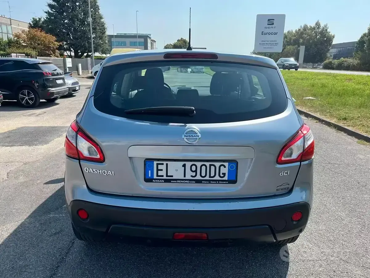 Usata Nissan Qashqai N-TEC 150 CV (110 kW) 2012 Grigio SUV