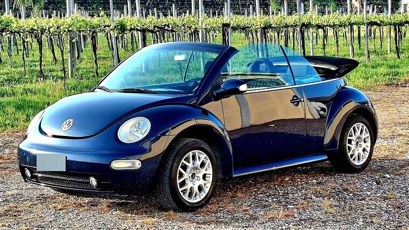 Usata VW New Beetle 75 CV (55 kW) 2003 Blu Utilitaria
