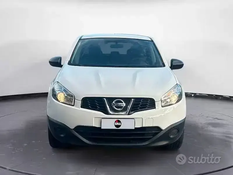 Usata Nissan Qashqai Visia 117 CV (86 kW) 2012 Bianco SUV