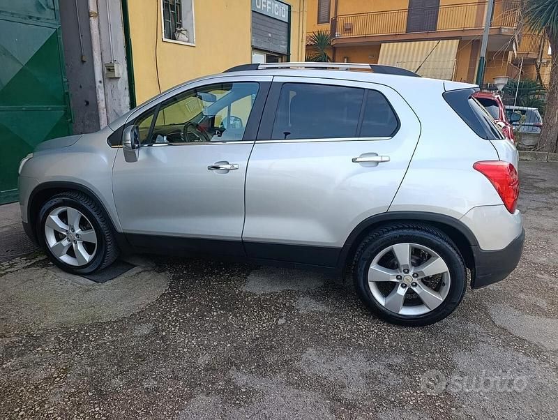 Usata Chevrolet Trax 130 CV (95 kW) 2014 Grigio SUV