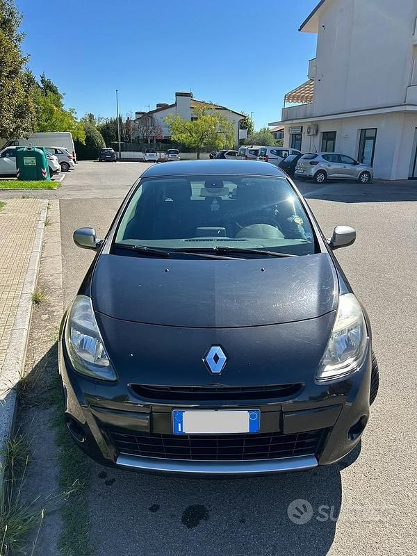 Usata Renault Clio IV Dynamique 98 CV (72 kW) 2012 Berlina
