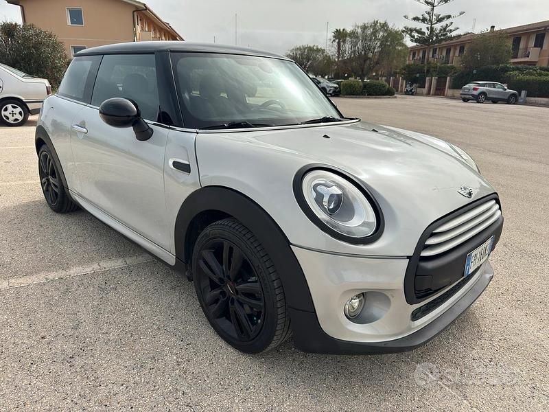 Usata Mini Cooper D 115 CV (84 kW) 2016 Grigio Utilitaria