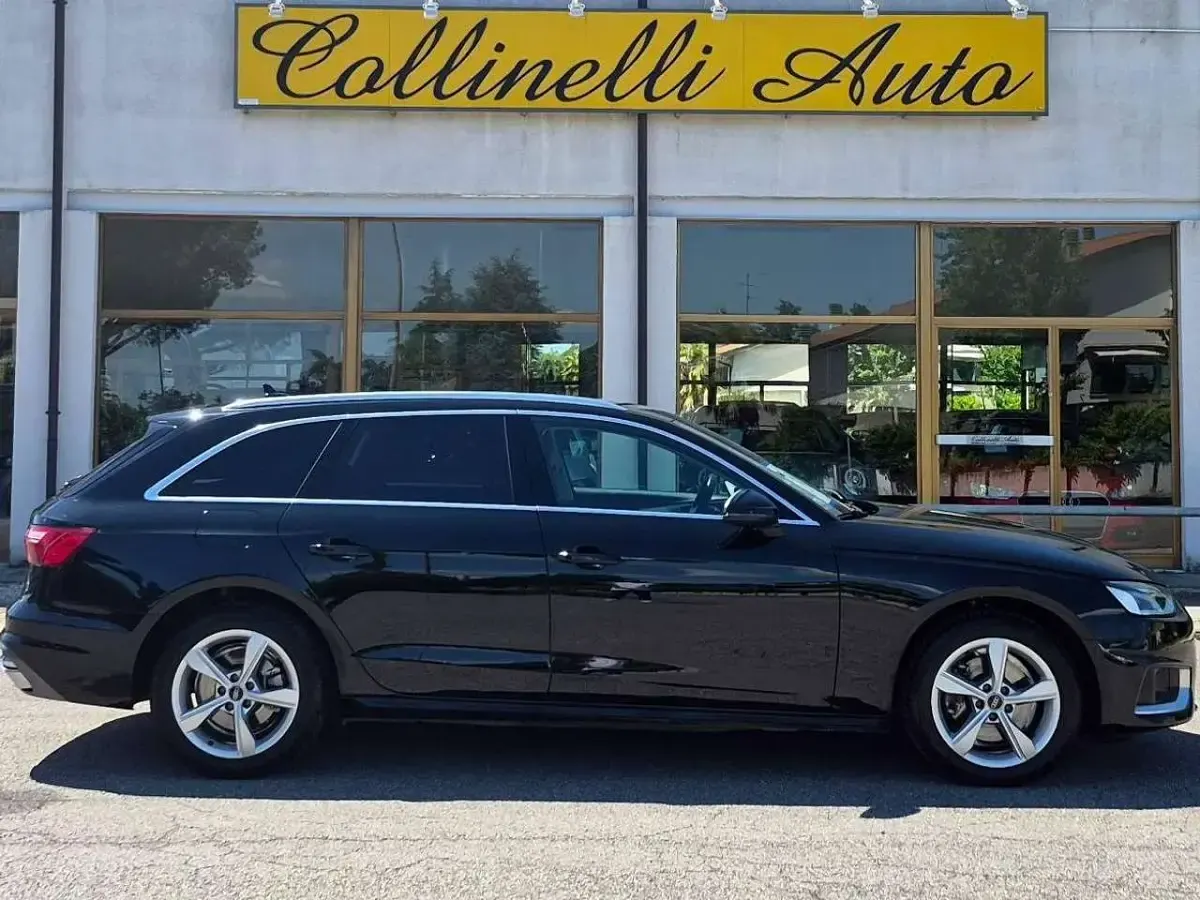 Usata Audi A4 Advanced Plus 163 CV (119 kW) 2021 Brillantschwarz Station wagon