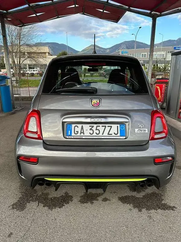 Usata Abarth 595 Pista 165 CV (121 kW) 2021 Grigio Berlina