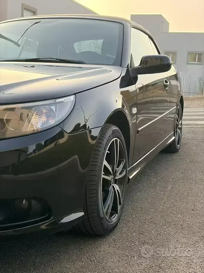 Usata Saab 9-3 Vector 150 CV (110 kW) 2008 Nero Cabrio