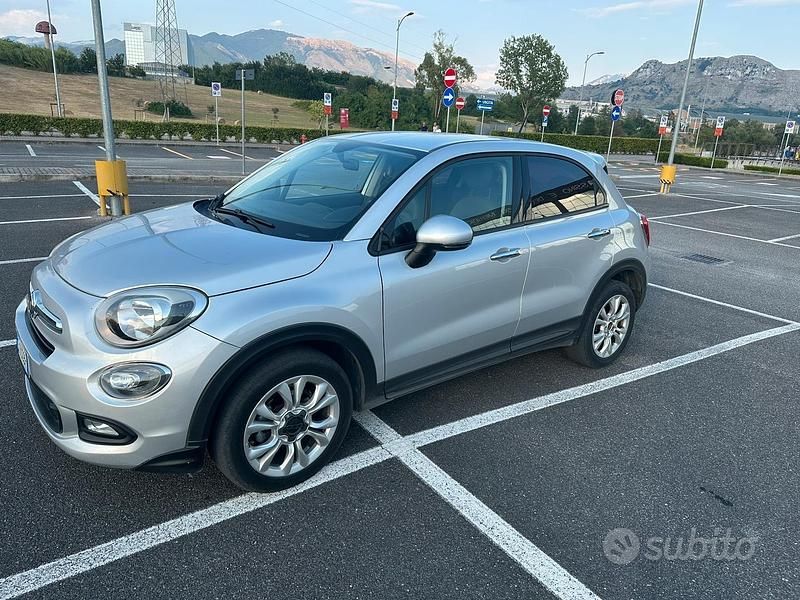 Grigio Usata 2015 Fiat 500X SUV | 9690 € (Buon prezzo) - Immagine 1/4