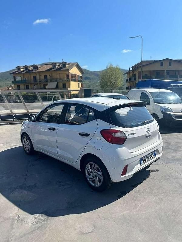 Usata Hyundai i10 Advanced 67 CV (49 kW) 2022 Bianco Utilitaria