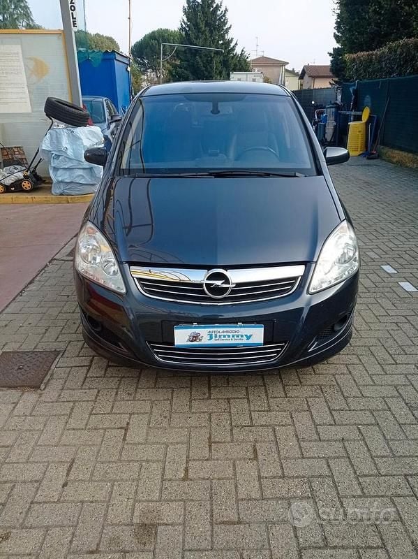 Grigio Usata 2008 Opel Zafira Enjoy Monovolume | 3999 € (Buon prezzo) - Immagine 1/4
