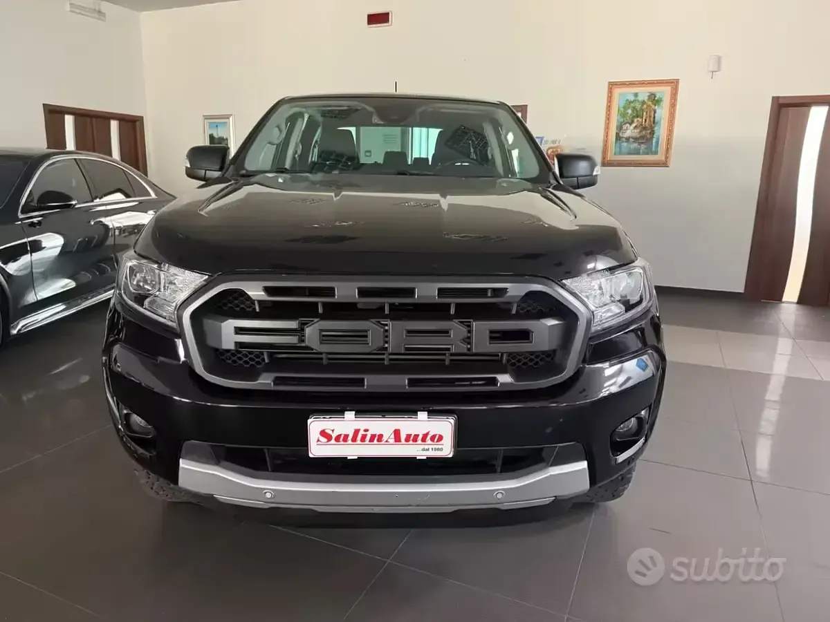 Usata Ford Ranger Limited 170 CV (125 kW) 2022 Nero Pick-up
