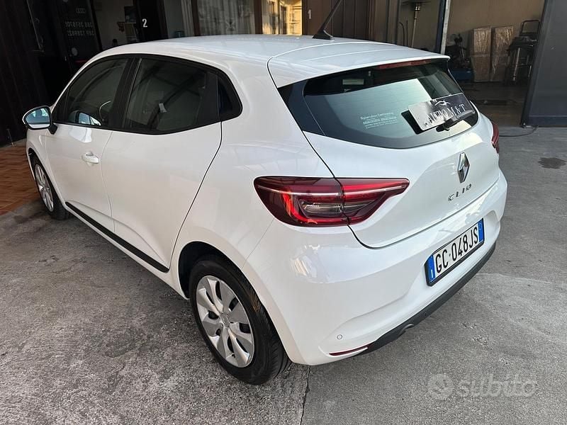Usata Renault Clio V Business 100 CV (73 kW) 2020 Bianco Berlina