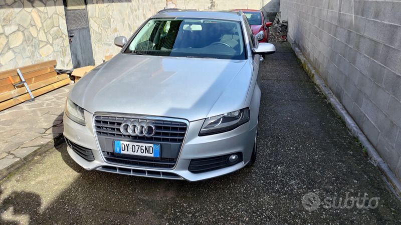 Grigio Usata 2009 Audi A4 Ambiente Station wagon | 4700 € (Buon prezzo) - Immagine 1/4