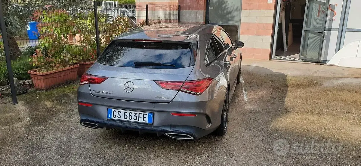 Usata Mercedes CLA200 150 CV (110 kW) 2024 Grigio Coupé
