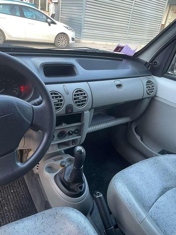 Usata Renault Kangoo 64 CV (47 kW) 2007 Other Monovolume