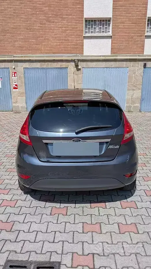 Usata Ford Fiesta Titanium 82 CV (60 kW) 2009 Nero Berlina