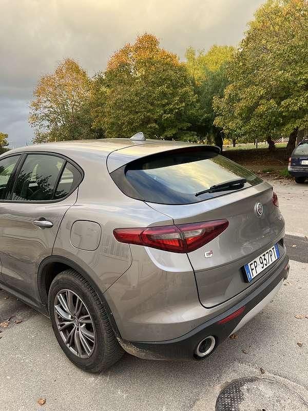 Usata Alfa Romeo Stelvio Business 209 CV (153 kW) 2018 SUV