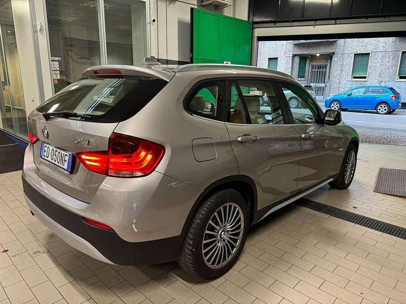 Usata BMW X1 258 CV (189 kW) 2010 Argento SUV
