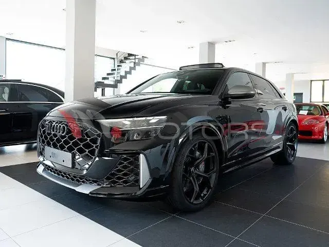 Usata Audi Q8 Performance 639 CV (469 kW) 2025 Nero SUV