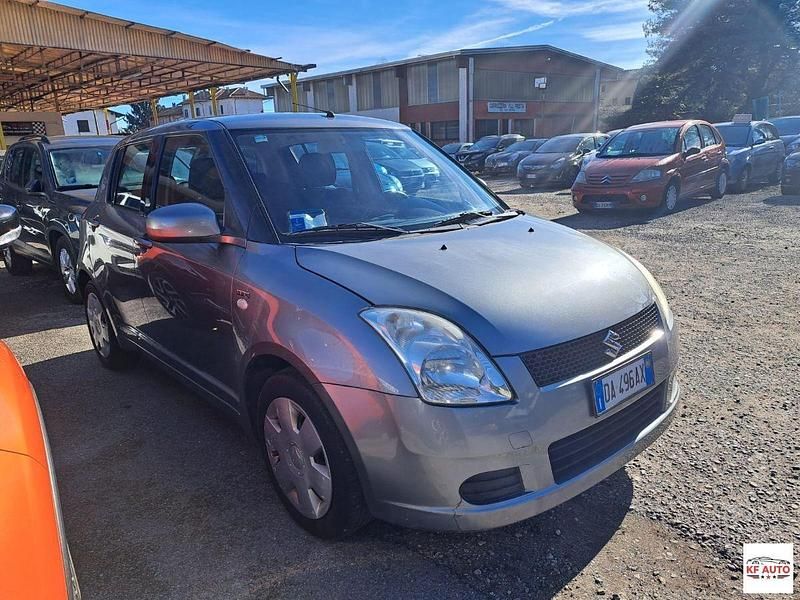 Usata Suzuki Swift GL 69 CV (50 kW) 2006 Argento Utilitaria