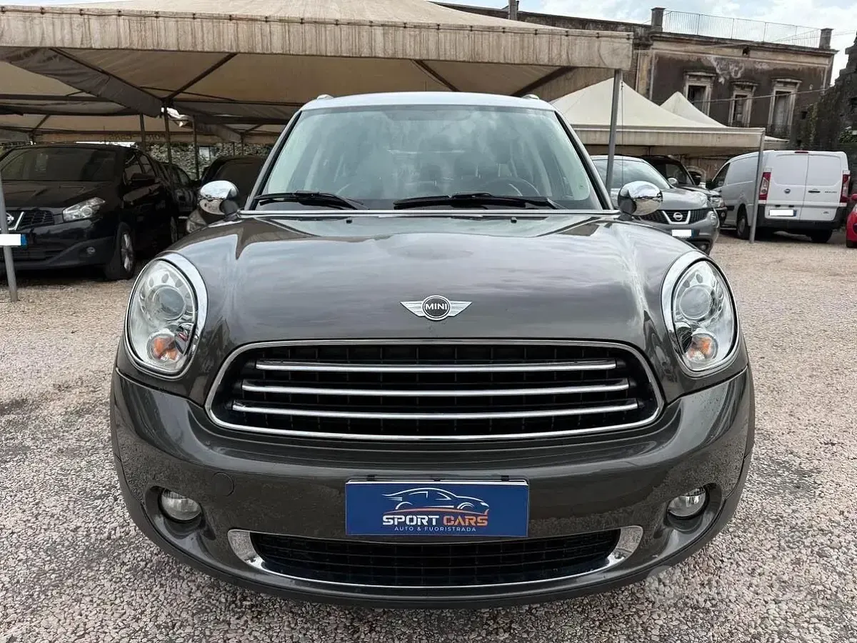 Usata Mini Cooper D Countryman 111 CV (81 kW) 2011 Marrone SUV