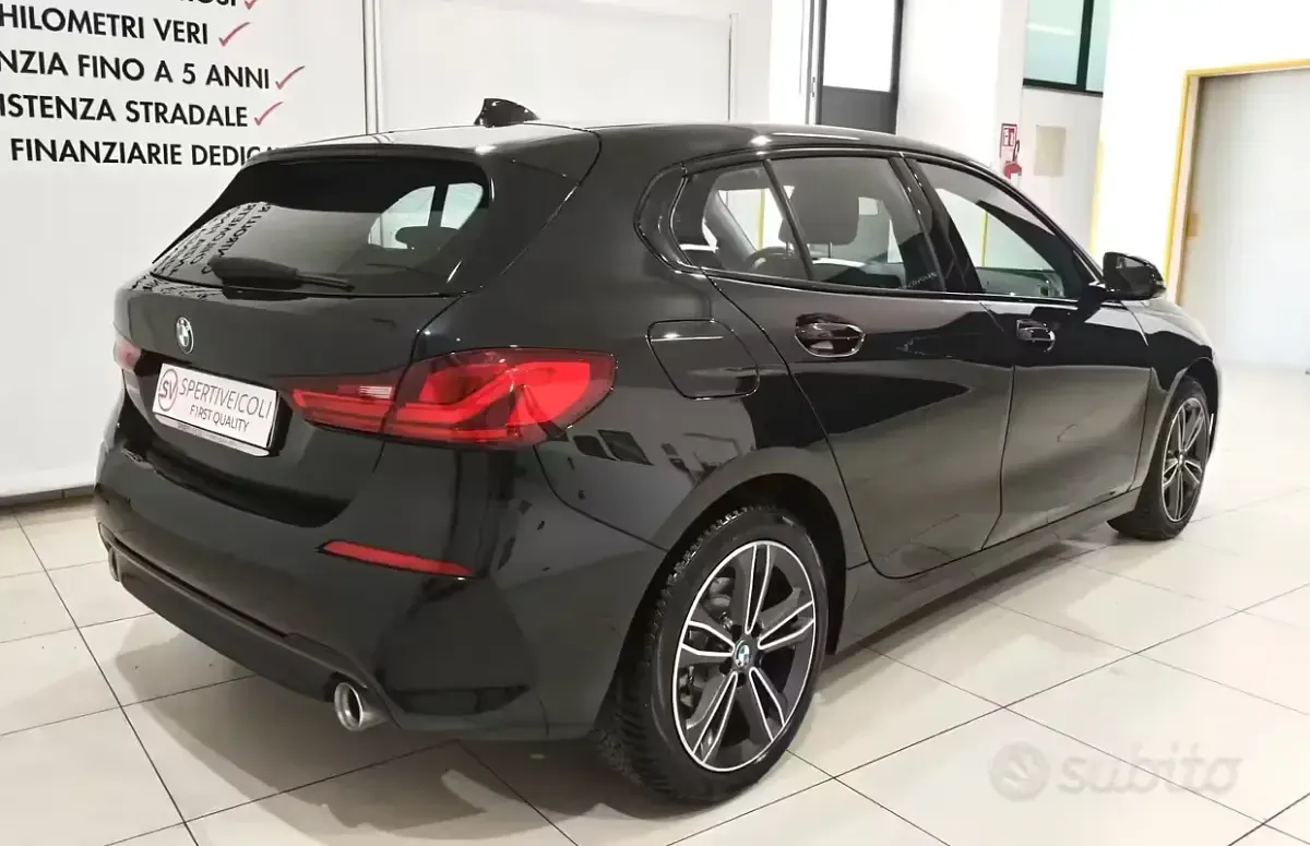 Usata BMW 118 Sport Line 150 CV (110 kW) 2021 Nero Utilitaria