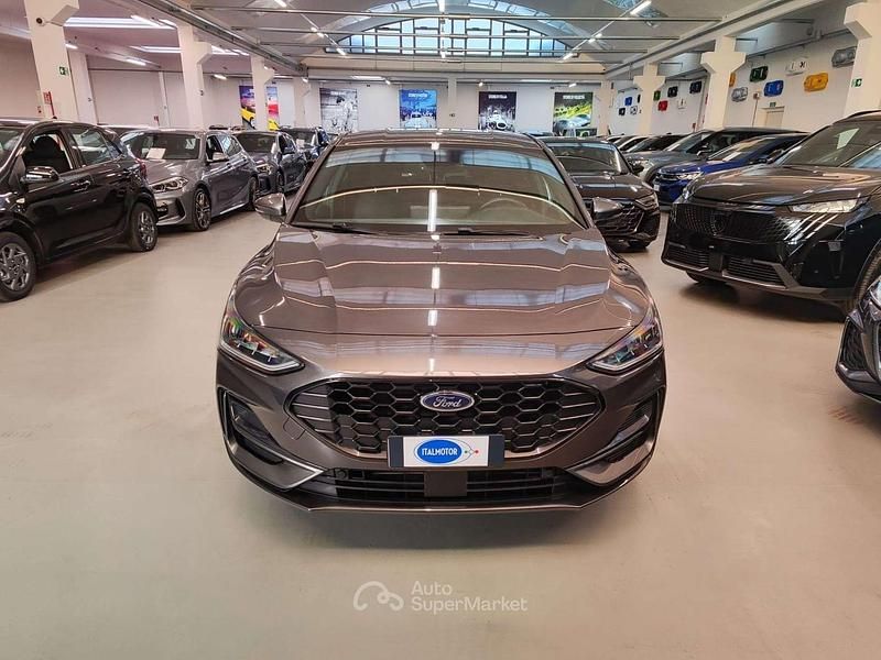Usata Ford Focus ST-Line 125 CV (91 kW) 2023 Grigio scuro Berlina